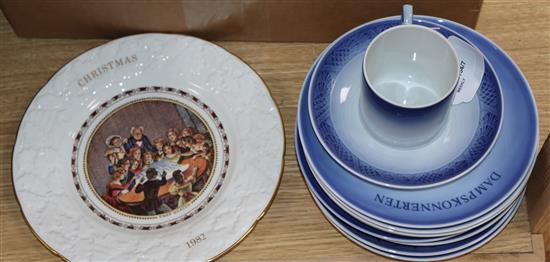 Five Spode hand-painted Game Birds plates (boxed) and a collection of Christmas and other plates,